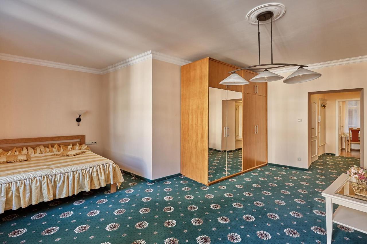Evergreen Apartments Hotel Karlovy Vary Extérieur photo